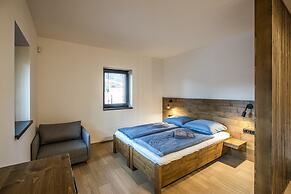 Mountain Chalet Lbh027
