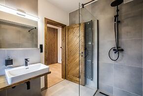 Mountain Chalet Lbh027