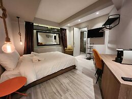 Urban Core Residence