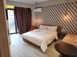 Urban Core Residence