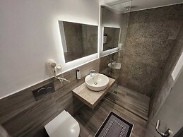 Urban Core Residence