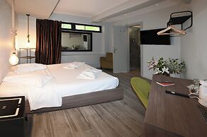 Urban Core Residence