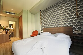 Urban Core Residence