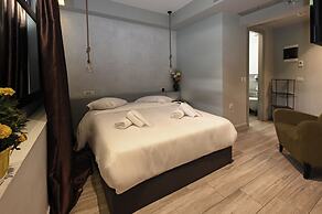 Urban Core Residence