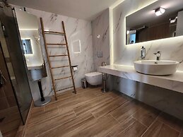 Urban Core Residence