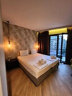 Urban Core Residence