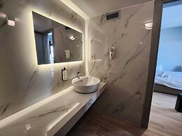 Urban Core Residence