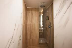 Urban Core Residence