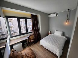 Urban Core Residence