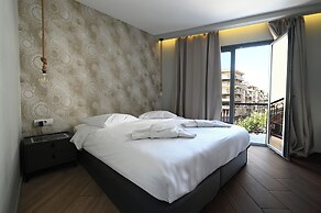 Urban Core Residence