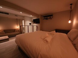 Urban Core Residence