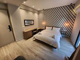 Urban Core Residence