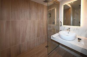 Urban Core Residence