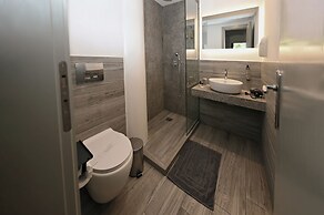 Urban Core Residence