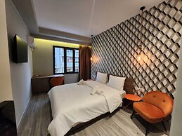 Urban Core Residence