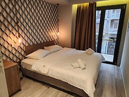 Urban Core Residence