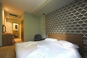 Urban Core Residence