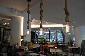 Urban Core Residence