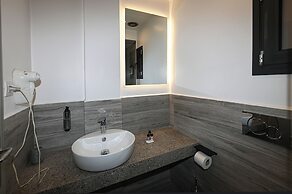 Urban Core Residence