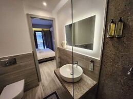 Urban Core Residence