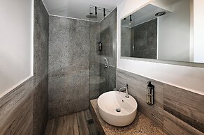 Urban Core Residence