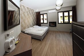 Urban Core Residence