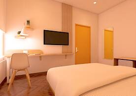 Bloom Hotel - Karol Bagh