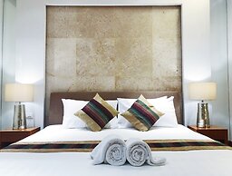 Beachfront 2br 2bath Apartment Private Plunge Pool 50 Meter to Naithon