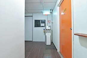 OYO 90846 Hotel Akasia