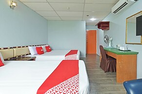 OYO 90846 Hotel Akasia