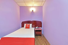 OYO 90846 Hotel Akasia