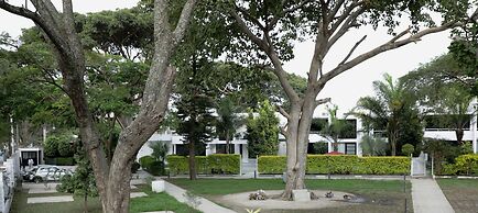 Villa Alpha International Hotel