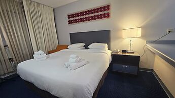 Illini Inn & Suites Hotel - Rantoul/Gifford/Champaign/Urbana