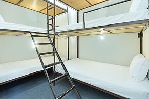 SPOT ON 90850 Ehsan Travels Home  Kl