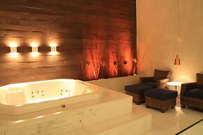 Apple Motel - Adults Only