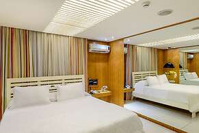 Apple Motel - Adults Only