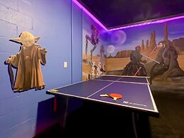 Paradise Away From The Parks At Solterra 6 Bedroom Home