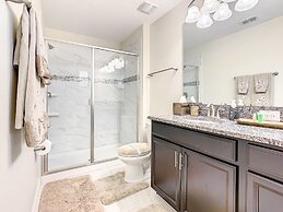 Paradise Away From The Parks At Solterra 6 Bedroom Home