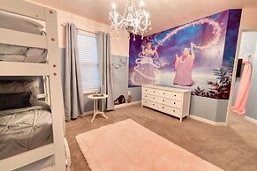 Luxury On Lilac Way - 10 Bed Windsor Island Home 10 Bedroom Home