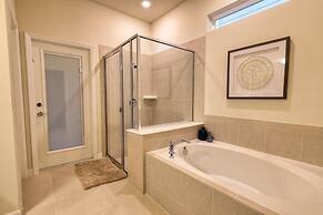 Luxury On Lilac Way - 10 Bed Windsor Island Home 10 Bedroom Home