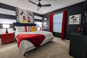 Luxury On Lilac Way - 10 Bed Windsor Island Home 10 Bedroom Home