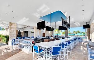 Luxury On Lilac Way - 10 Bed Windsor Island Home 10 Bedroom Home