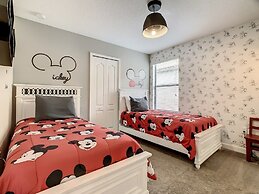 Champions Gate Oasis - 7 Bed - Private Pool 7 Bedroom Home