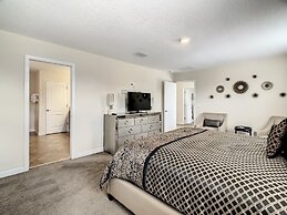 Champions Gate Oasis - 7 Bed - Private Pool 7 Bedroom Home