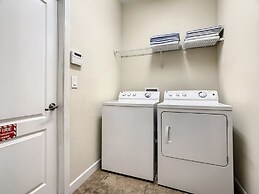 Champions Gate Oasis - 7 Bed - Private Pool 7 Bedroom Home