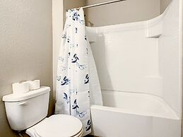 New! Luxury @ Championsgate! 3 Bedroom Home