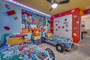 Living Large On Lelani 10 Bedroom Home