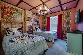 Living Large On Lelani 10 Bedroom Home