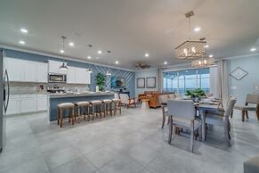 Living Large On Lelani 10 Bedroom Home