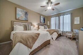 Living Large On Lelani 10 Bedroom Home